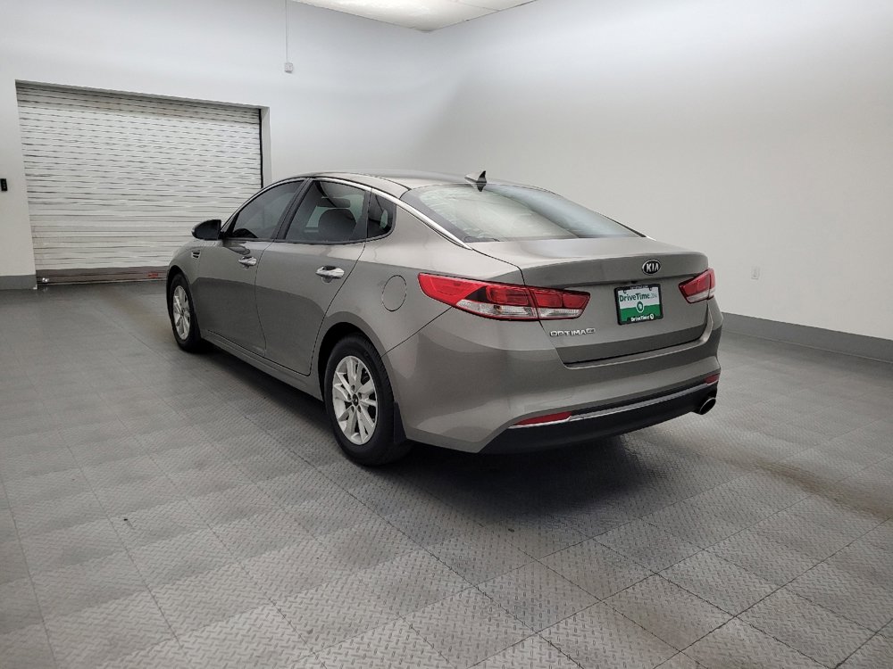 Used 2017 Kia Optima LX FWD image 5