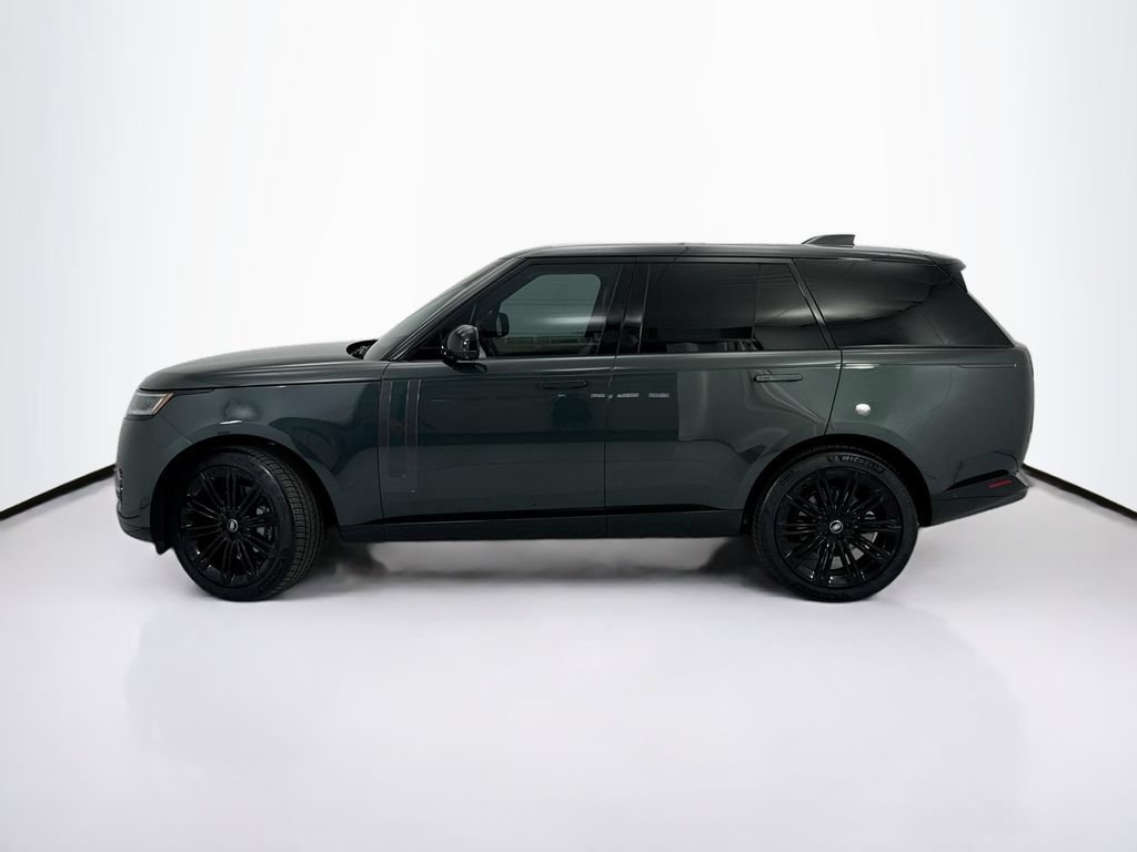 Used 2024 Land Rover Range Rover SE AWD/4WD image 8