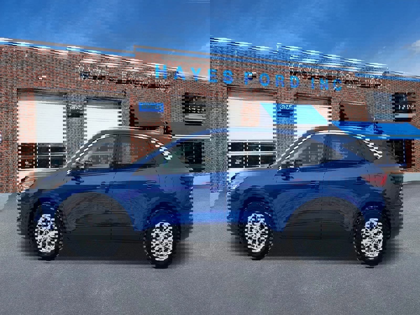 Used 2023 Ford Escape Active image 2