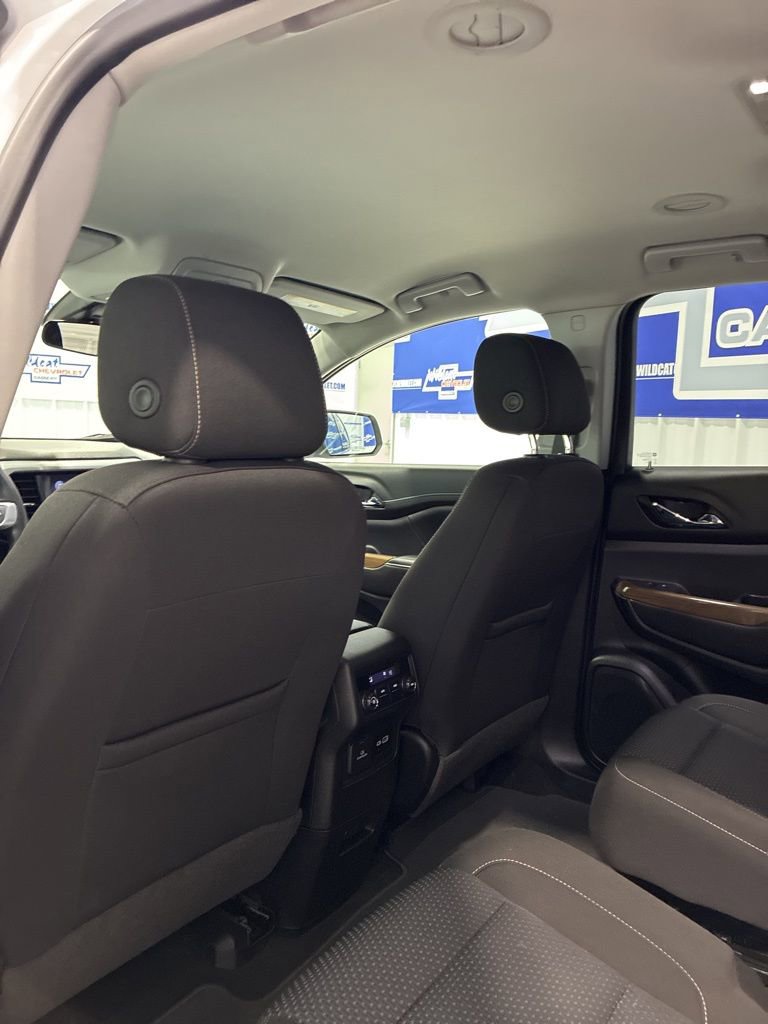 Used 2021 GMC Acadia SLE w/ Driver Convenience Package image 32