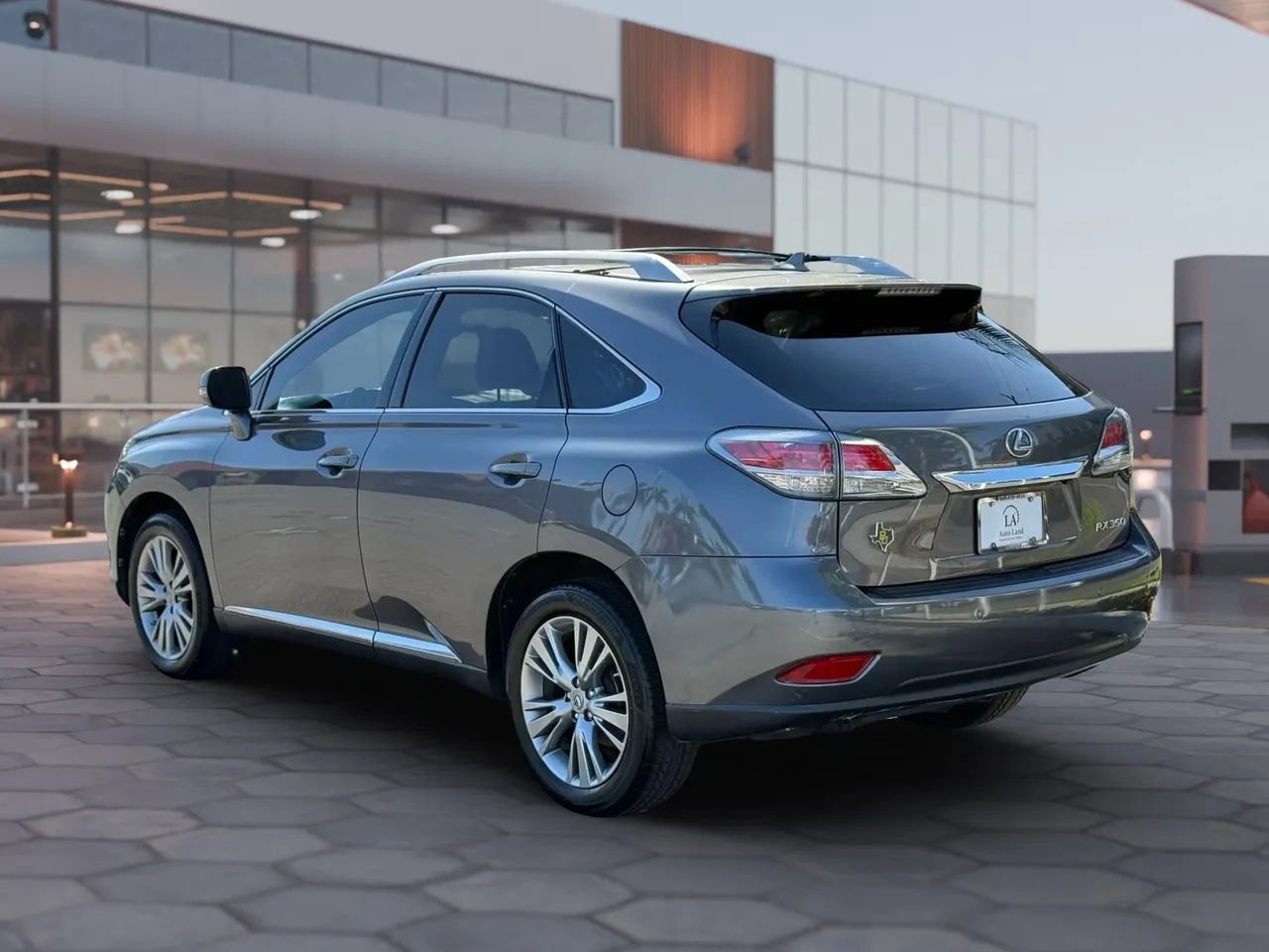 Used 2013 Lexus RX 350 AWD w/ Navigation Pkg image 4