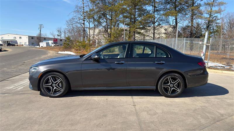 Used 2022 Mercedes-Benz E 350 4MATIC Sedan w/ Driver Assistance Package image 3