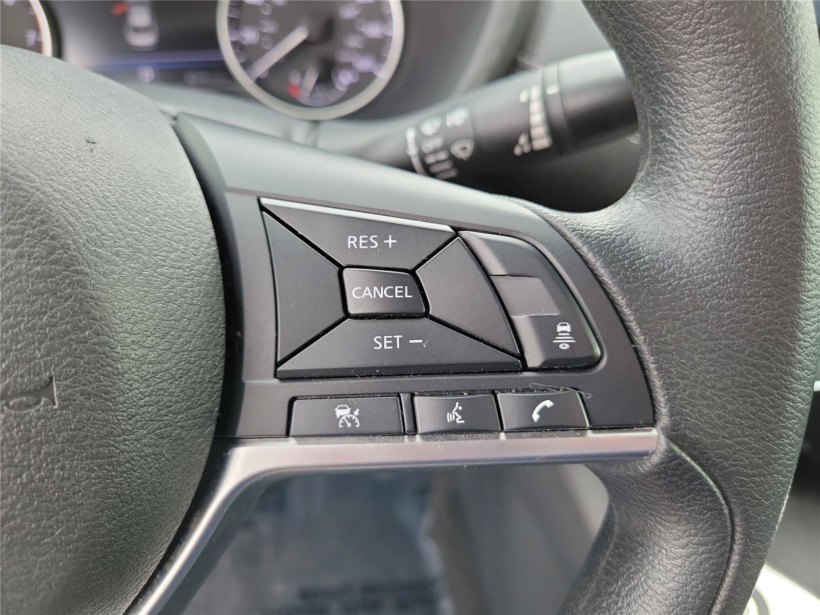 Used 2024 Nissan Sentra SV FWD image 22