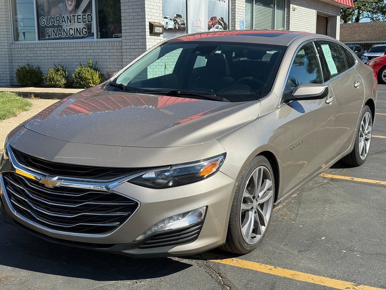 Used 2023 Chevrolet Malibu LT w/ Driver Confidence Package FWD image 3