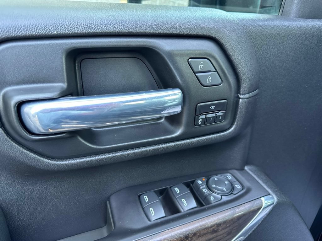 Used 2020 GMC Sierra 3500 Denali w/ Denali Ultimate Package AWD/4WD image 18