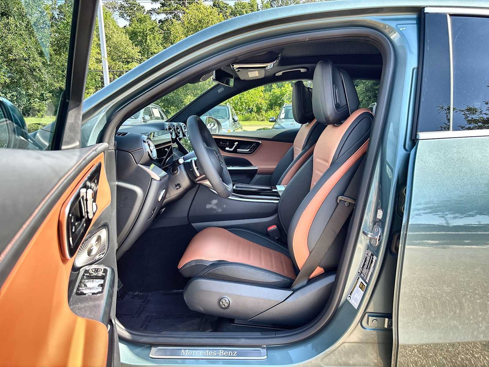 New 2026 Mercedes-Benz GLC 300 4MATIC image 2