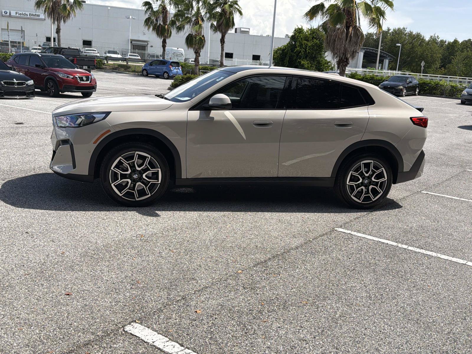 Used 2026 BMW X2 xDrive28i AWD/4WD image 7