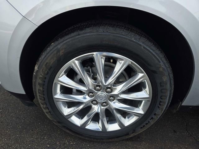 Used 2021 Buick Enclave Premium w/ Sun and Sites Package image 17