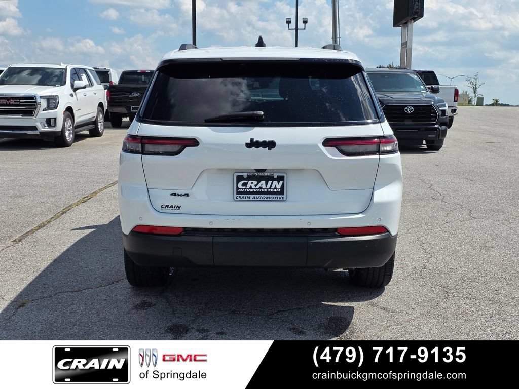 Used 2023 Jeep Grand Cherokee L Laredo AWD/4WD image 6
