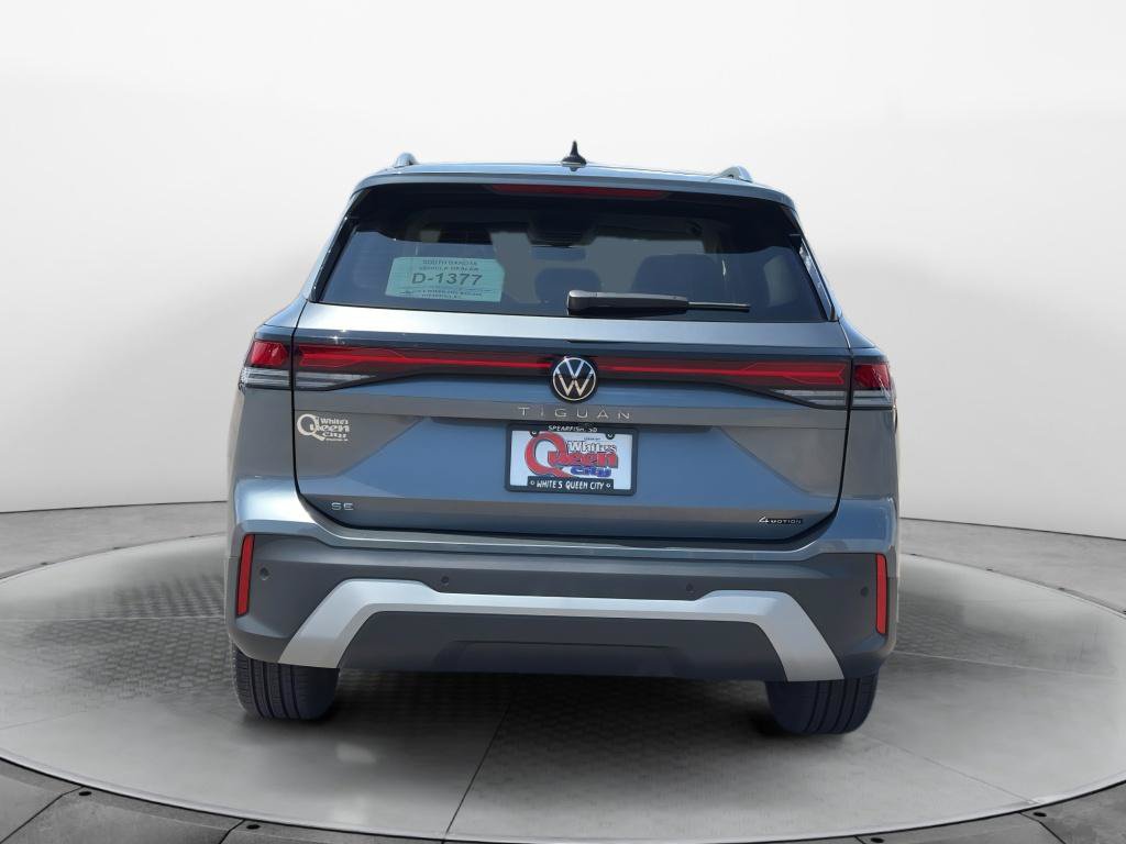 Used 2026 Volkswagen Tiguan SE AWD/4WD image 8