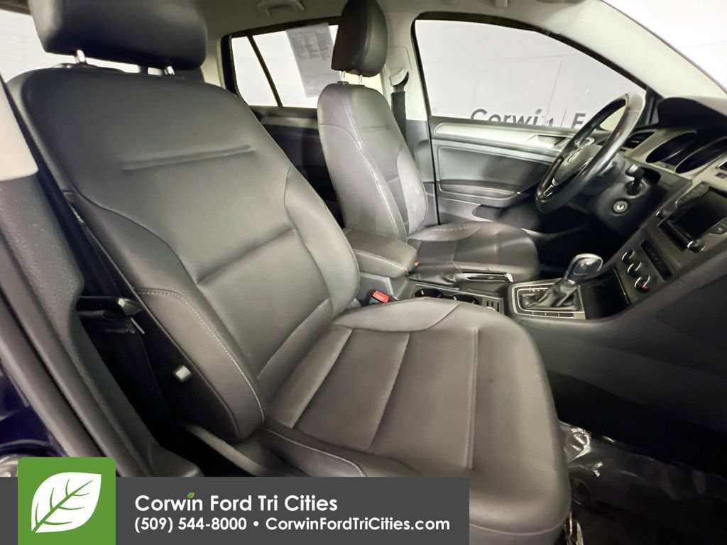 Used 2015 Volkswagen Golf S FWD image 17