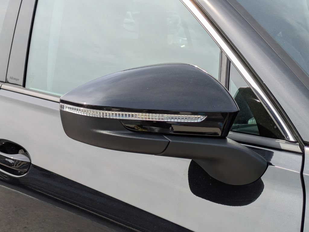 Certified 2026 Volkswagen Tiguan S FWD image 13