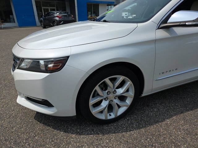 Used 2019 Chevrolet Impala Premier w/ Premier Convenience Package FWD image 34