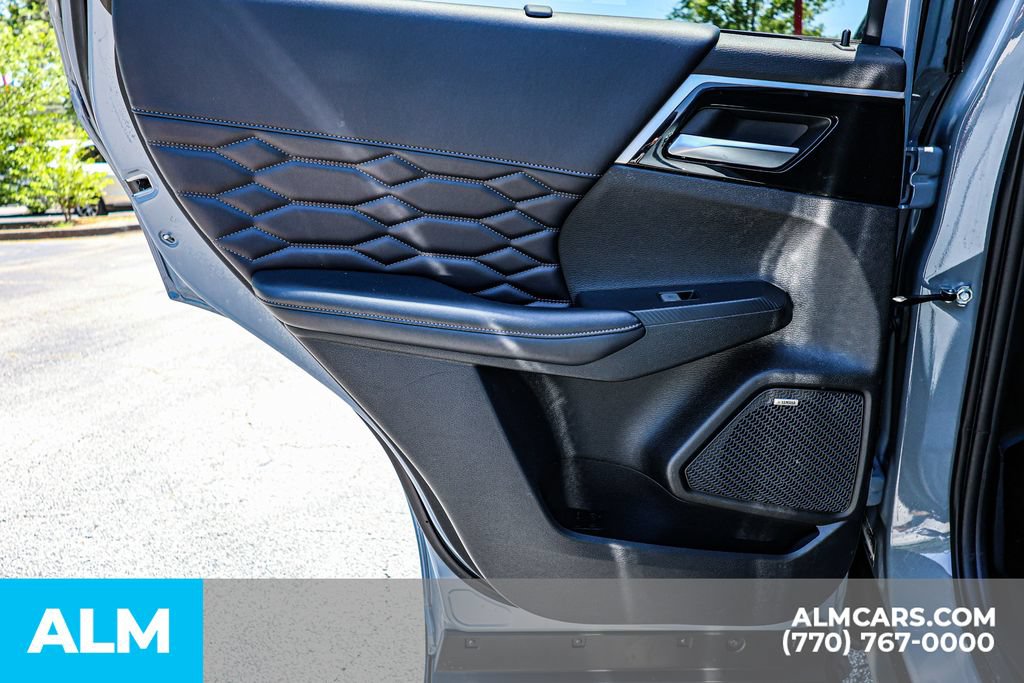 Used 2025 Mitsubishi Outlander SEL FWD image 52