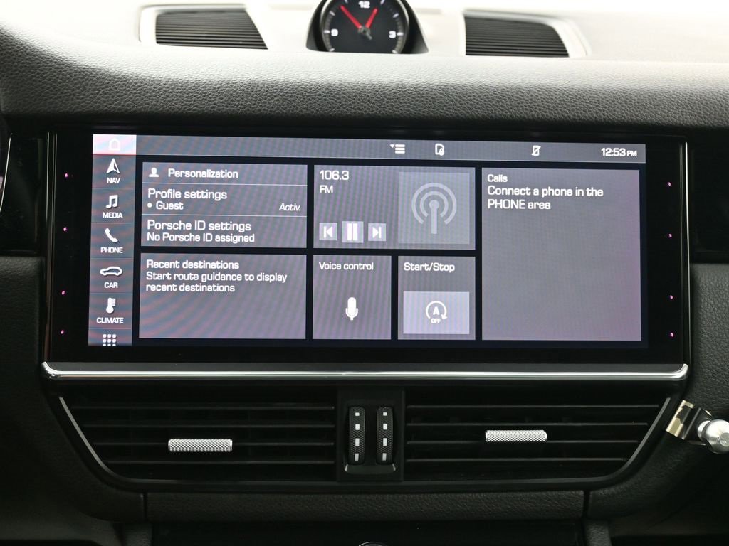 Used 2021 Porsche Cayenne image 8