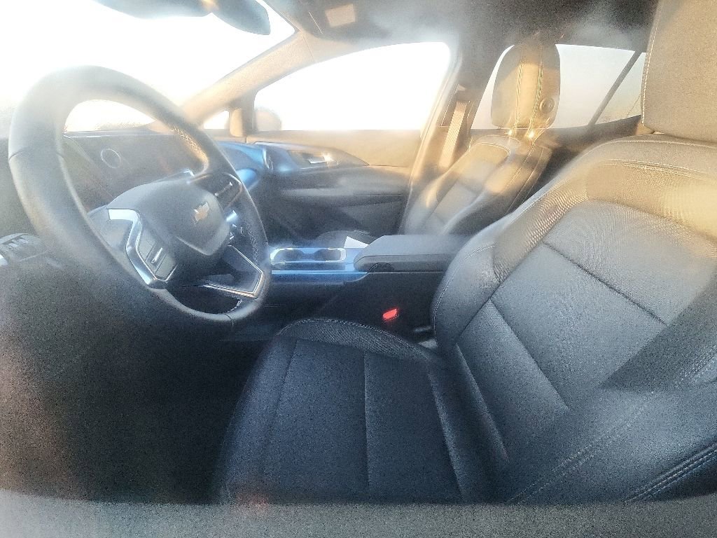 Used 2025 Chevrolet Equinox EV LT w/ Convenience Package FWD image 3