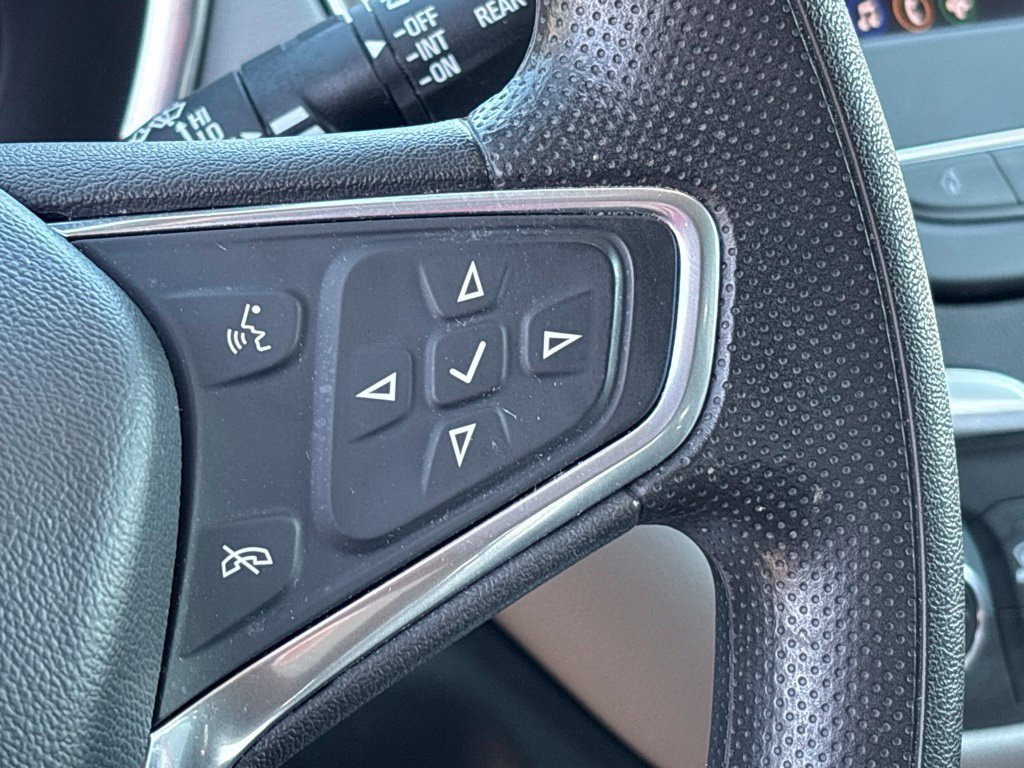 Used 2022 Chevrolet Equinox LS w/ LS Convenience Package FWD image 23