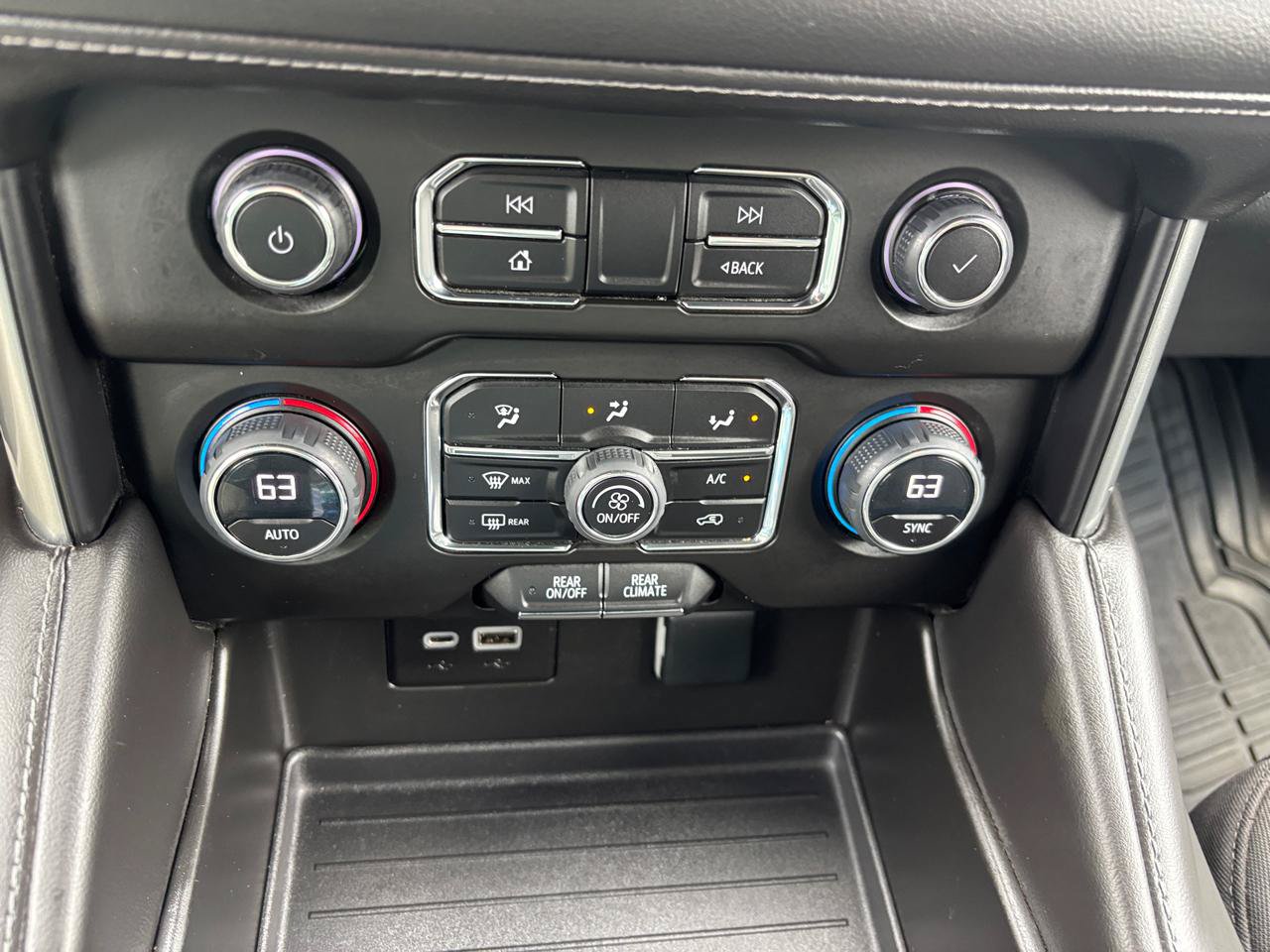 Used 2023 Chevrolet Tahoe LS AWD/4WD image 21