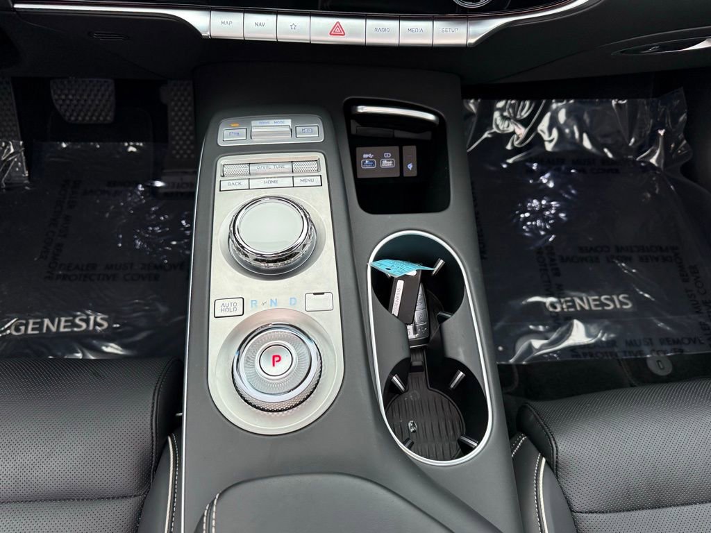 Used 2025 Genesis Electrified GV70 Advanced w/ Prestige Package image 28