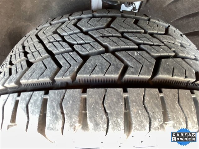 Used 2023 GMC Acadia AT4 w/ Technology Package image 11