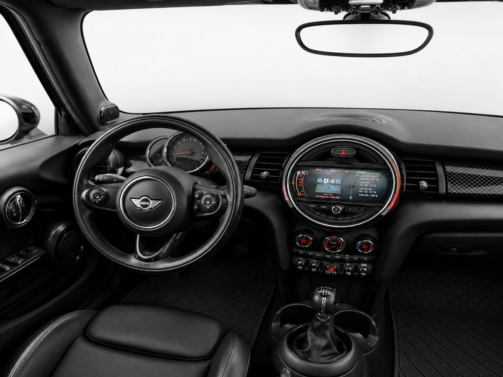 Used 2018 MINI Cooper S FWD image 15