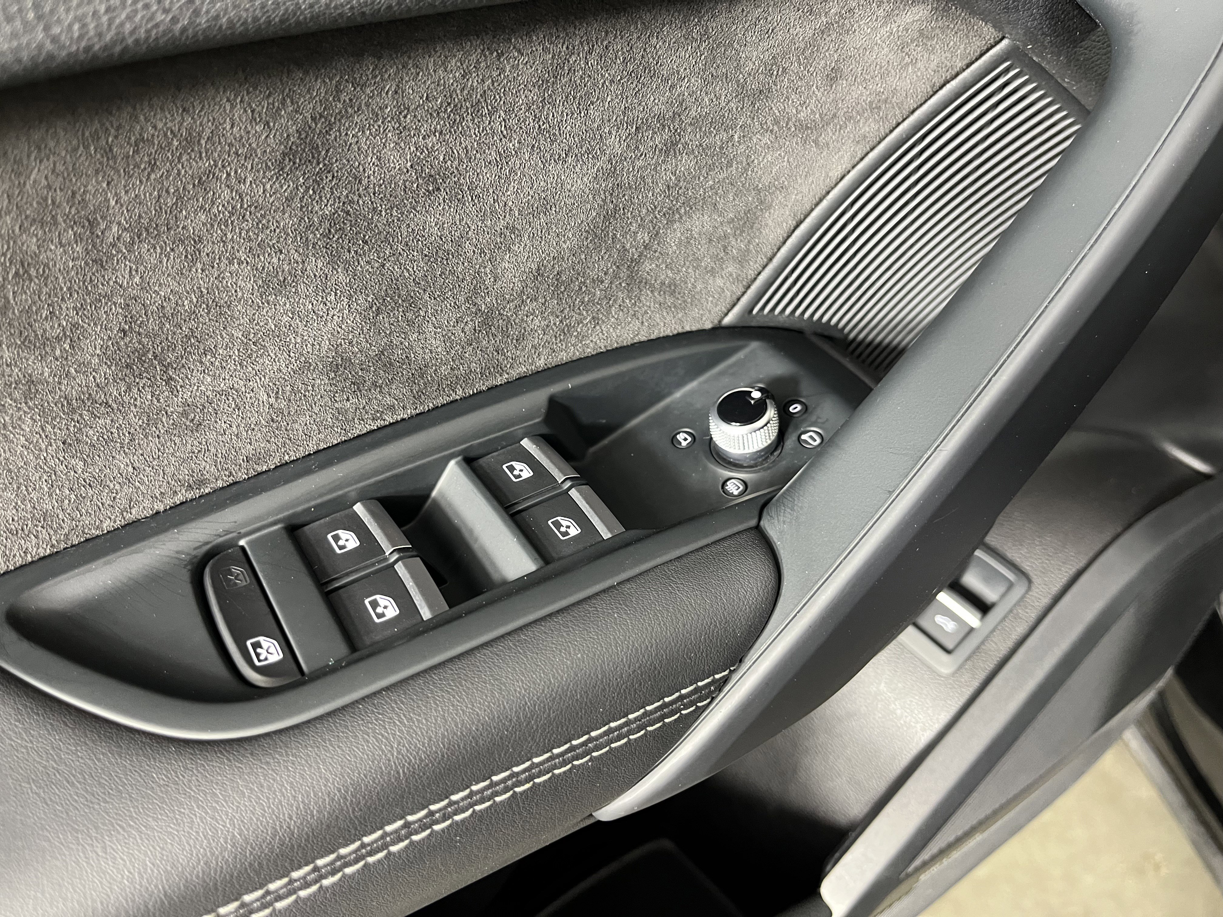 Used 2018 Audi SQ5 Premium Plus w/ Navigation Package image 20