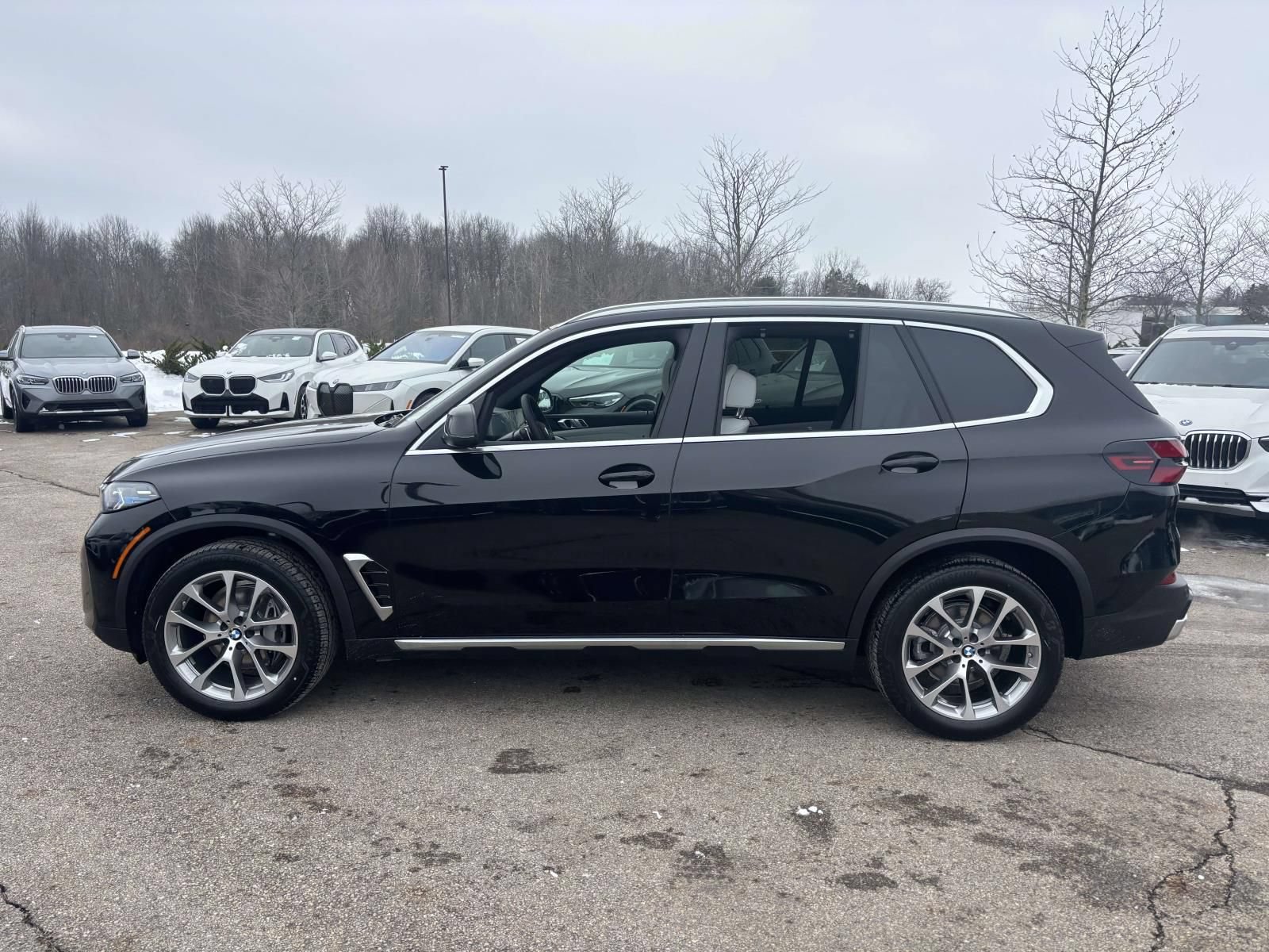 New 2026 BMW X5 xDrive40i AWD/4WD image 4