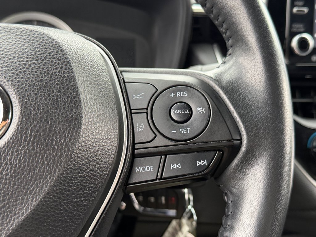 Used 2021 Toyota Corolla SE FWD image 18