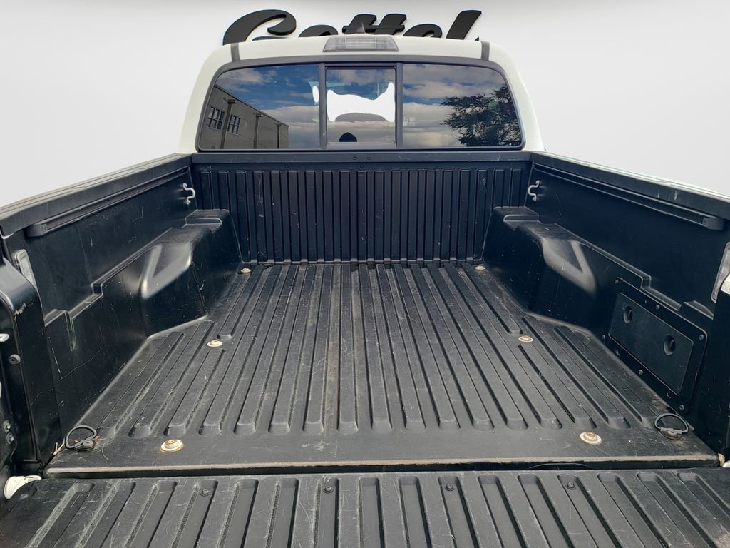 Used 2023 Toyota Tacoma SR w/ SR Convenience Package image 12