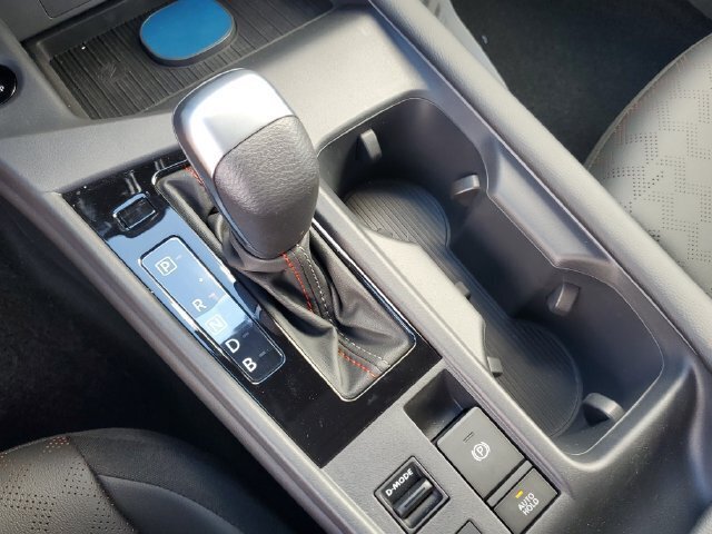 New 2027 Nissan Sentra SR w/ SR Premium Package FWD image 15