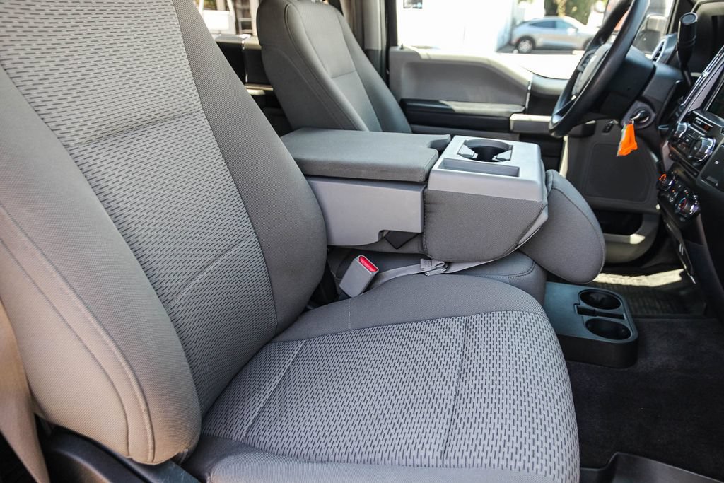 Used 2017 Ford F550 2WD Crew Cab Super Duty image 18