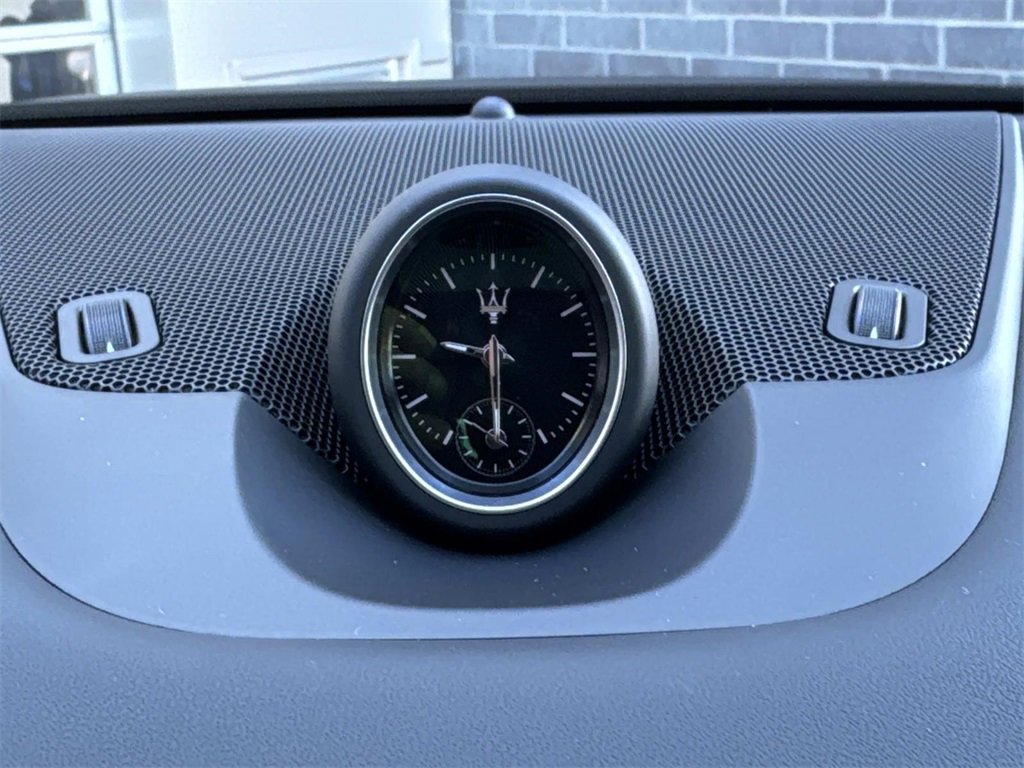 Used 2023 Maserati Levante GT image 21