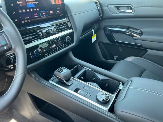 New 2026 Nissan Pathfinder Platinum w/ Cargo Package AWD/4WD image 27