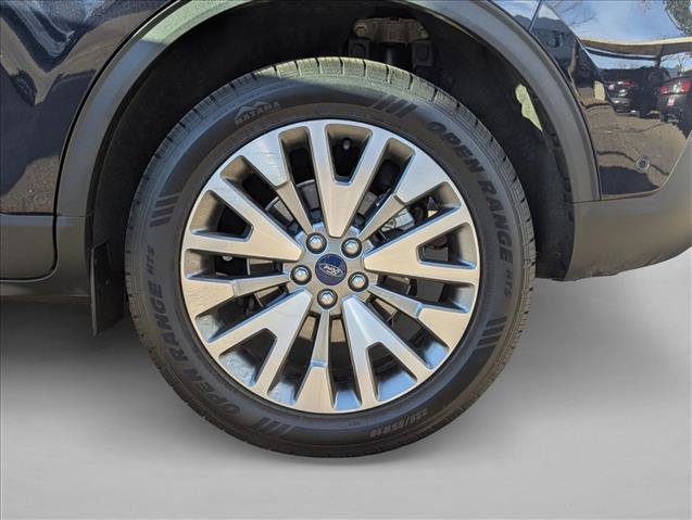 Used 2021 Ford Escape Titanium w/ Class II Trailer Tow Package image 23