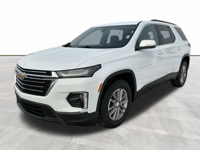 Used 2024 Chevrolet Traverse LT image 3