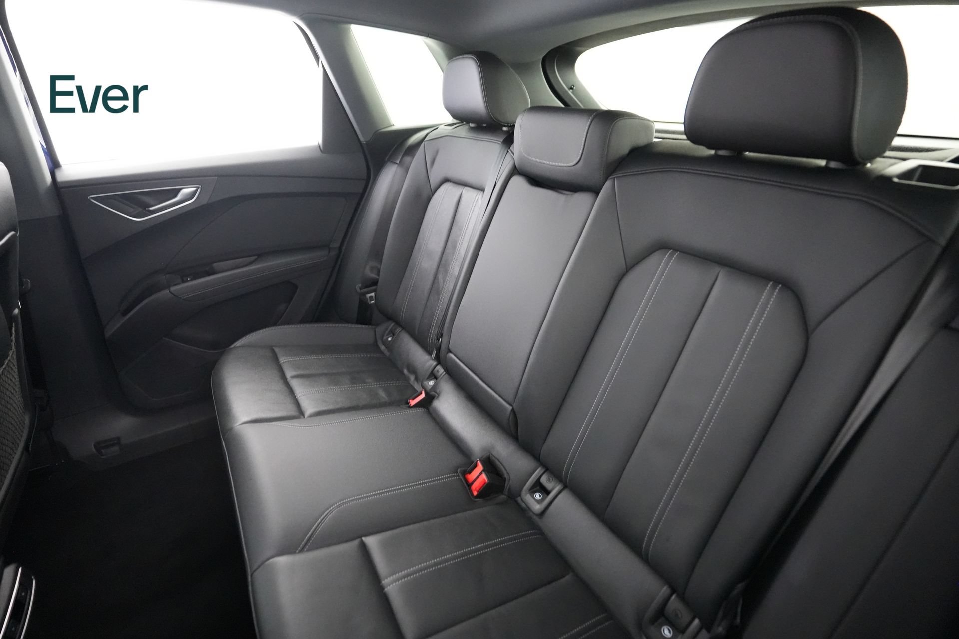 Used 2023 Audi Q4 e-tron Premium w/ Convenience Package RWD image 24
