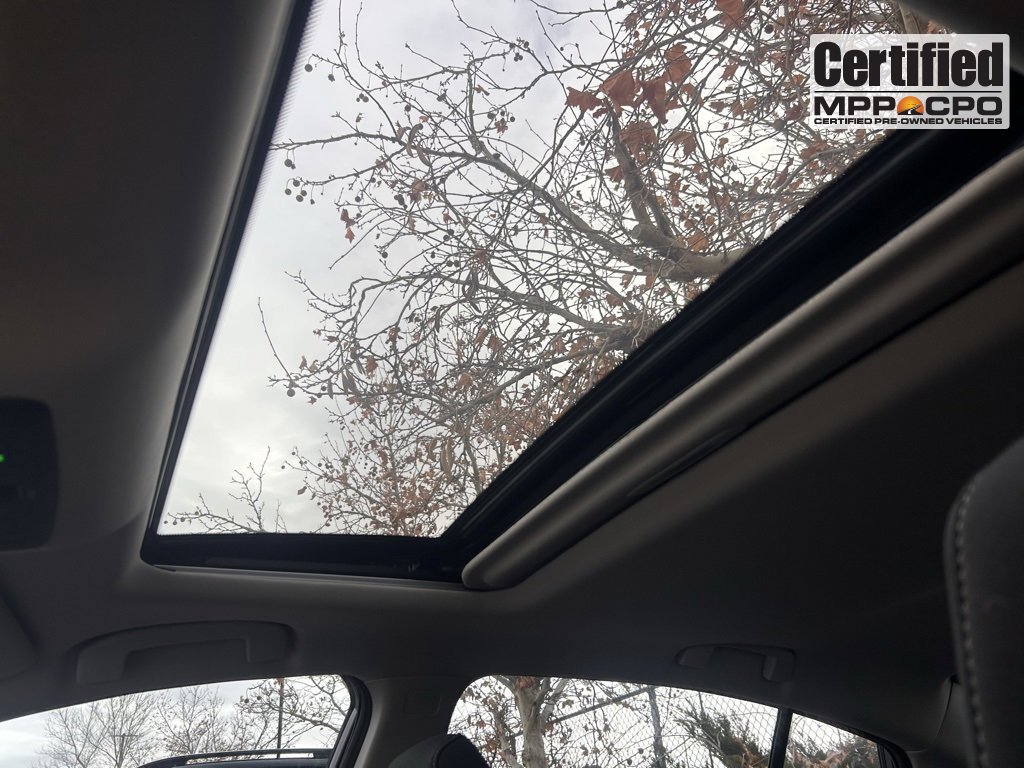 Used 2023 Nissan Altima 2.5 SV w/ SV Premium Package image 12