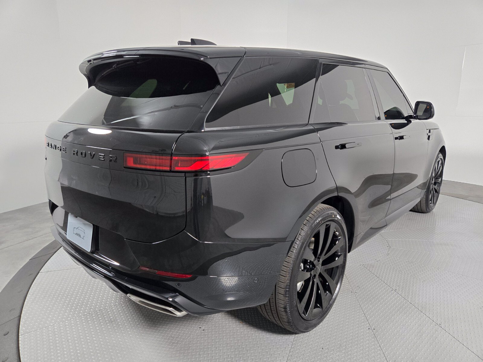 New 2026 Land Rover Range Rover Sport Dynamic SE AWD/4WD image 2