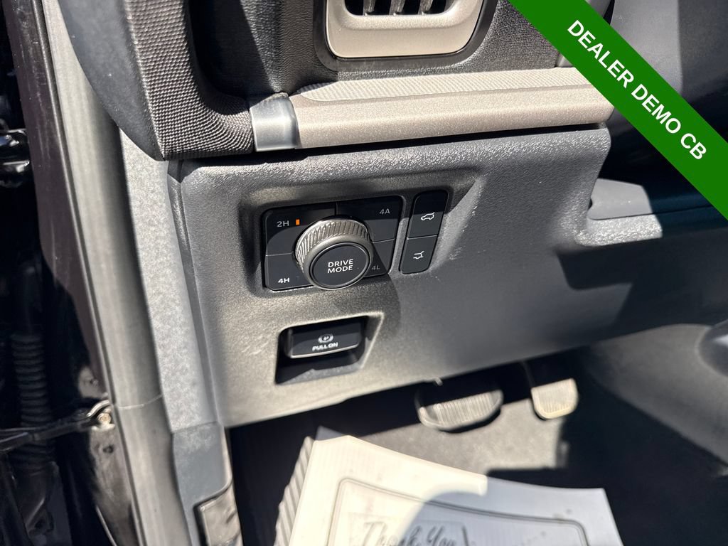 Used 2025 Ford Expedition Active AWD/4WD image 27