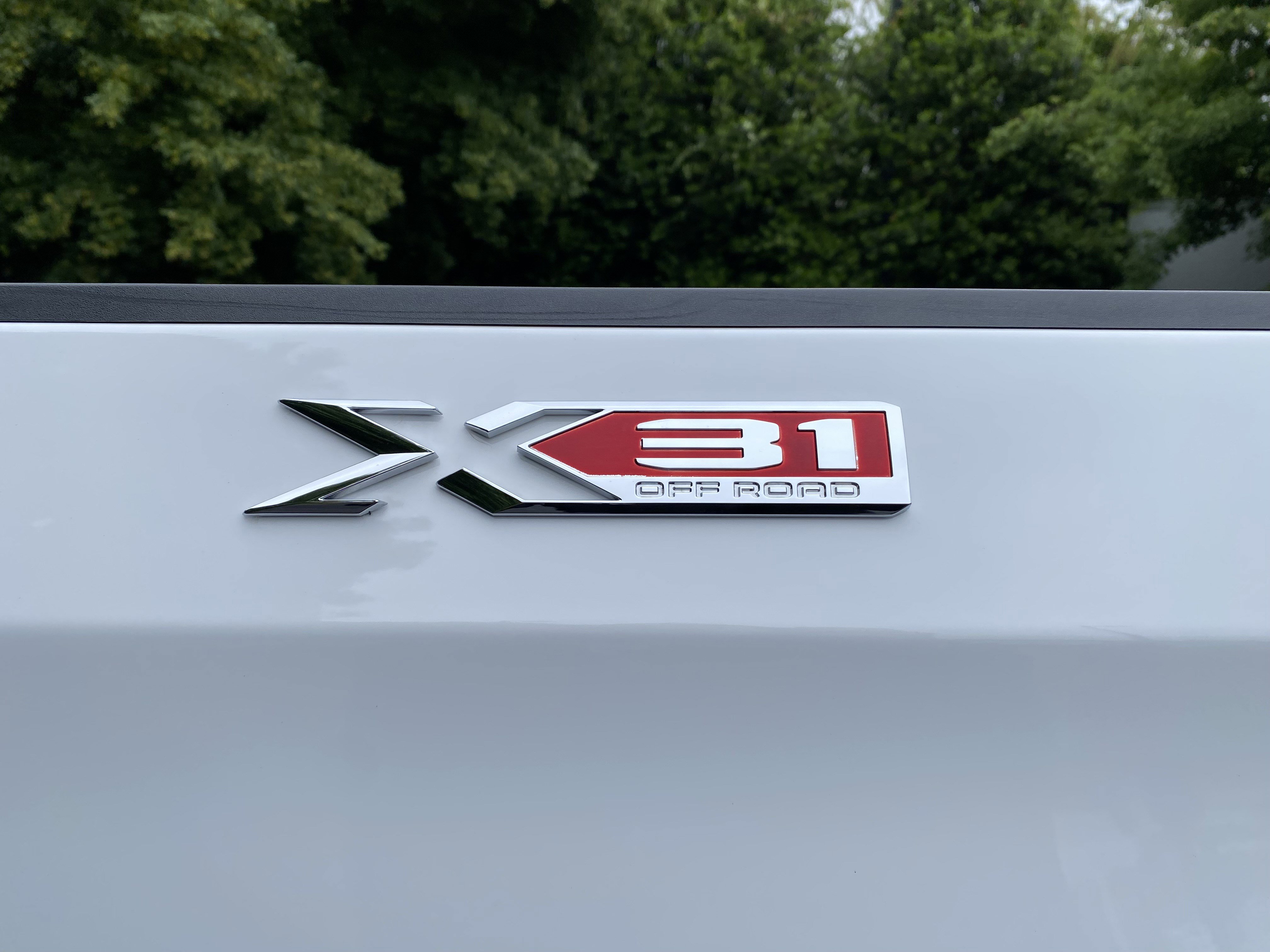 Used 2023 GMC Sierra 1500 SLT w/ SLT Premium Package AWD/4WD image 42