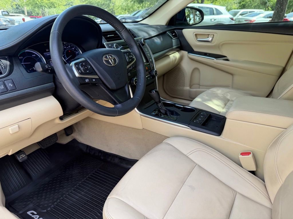 Used 2017 Toyota Camry XLE FWD image 15