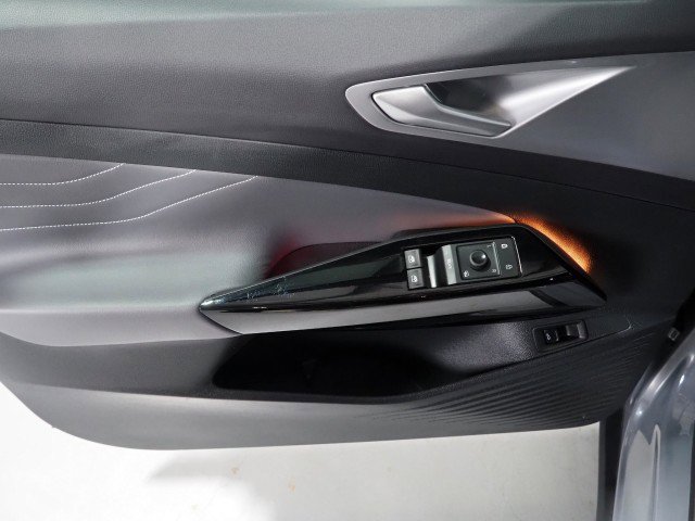 Used 2024 Volkswagen ID.4 S image 52
