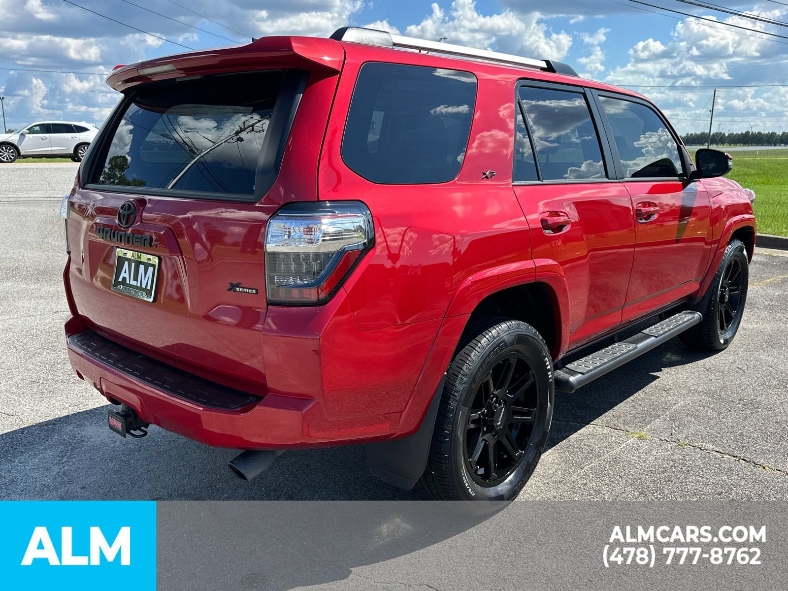 Used 2023 Toyota 4Runner SR5 Premium w/ Moonroof Package RWD image 5