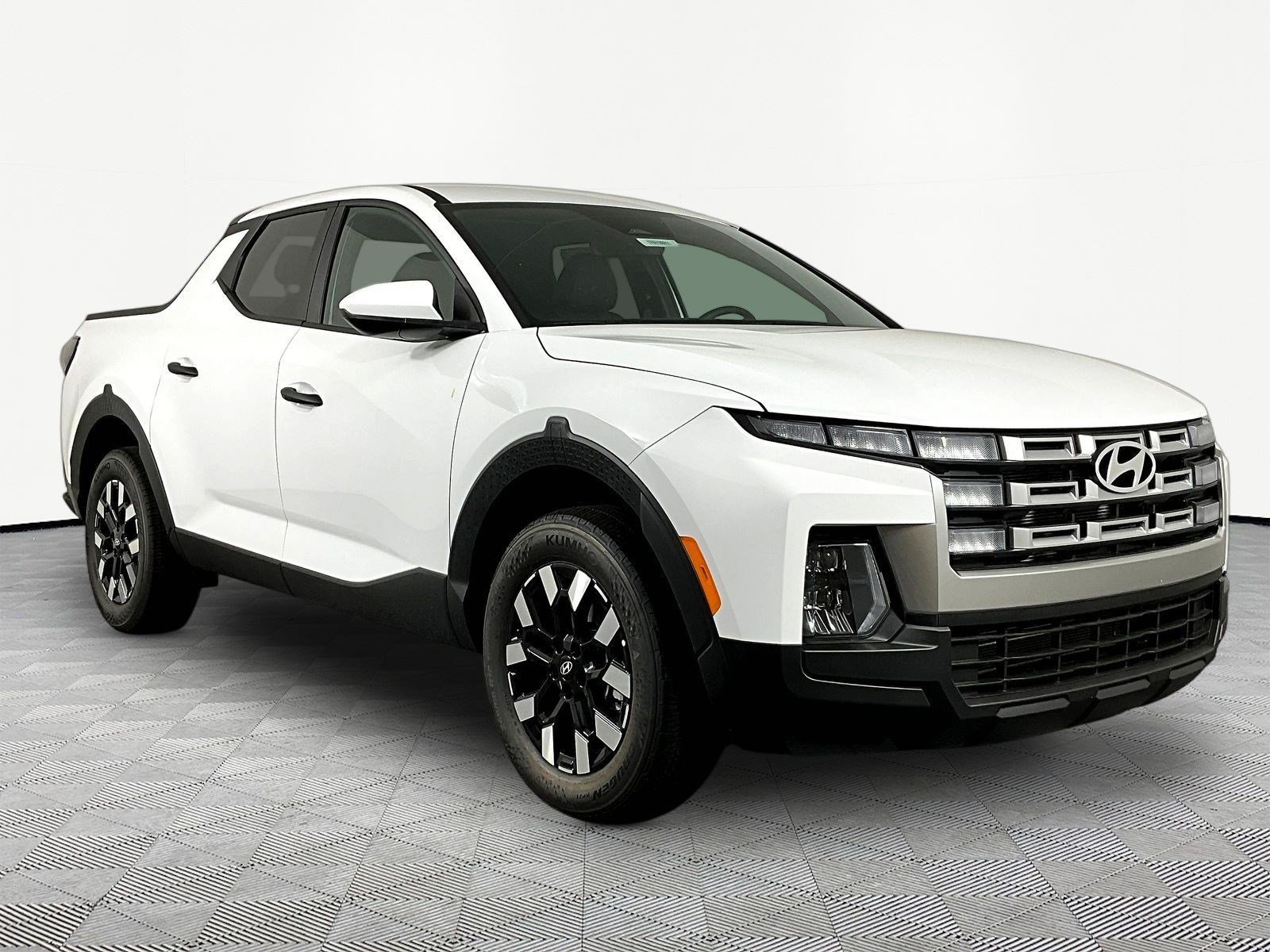 New 2027 Hyundai Santa Cruz SE AWD/4WD image 3