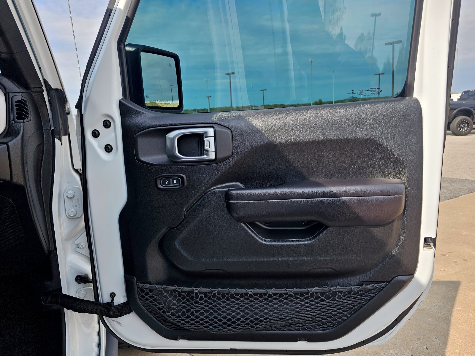 Used 2018 Jeep Wrangler Unlimited Rubicon AWD/4WD image 25