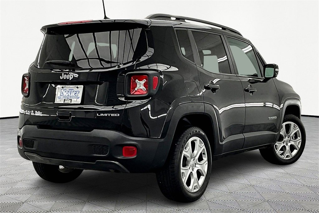 Used 2023 Jeep Renegade Limited image 2