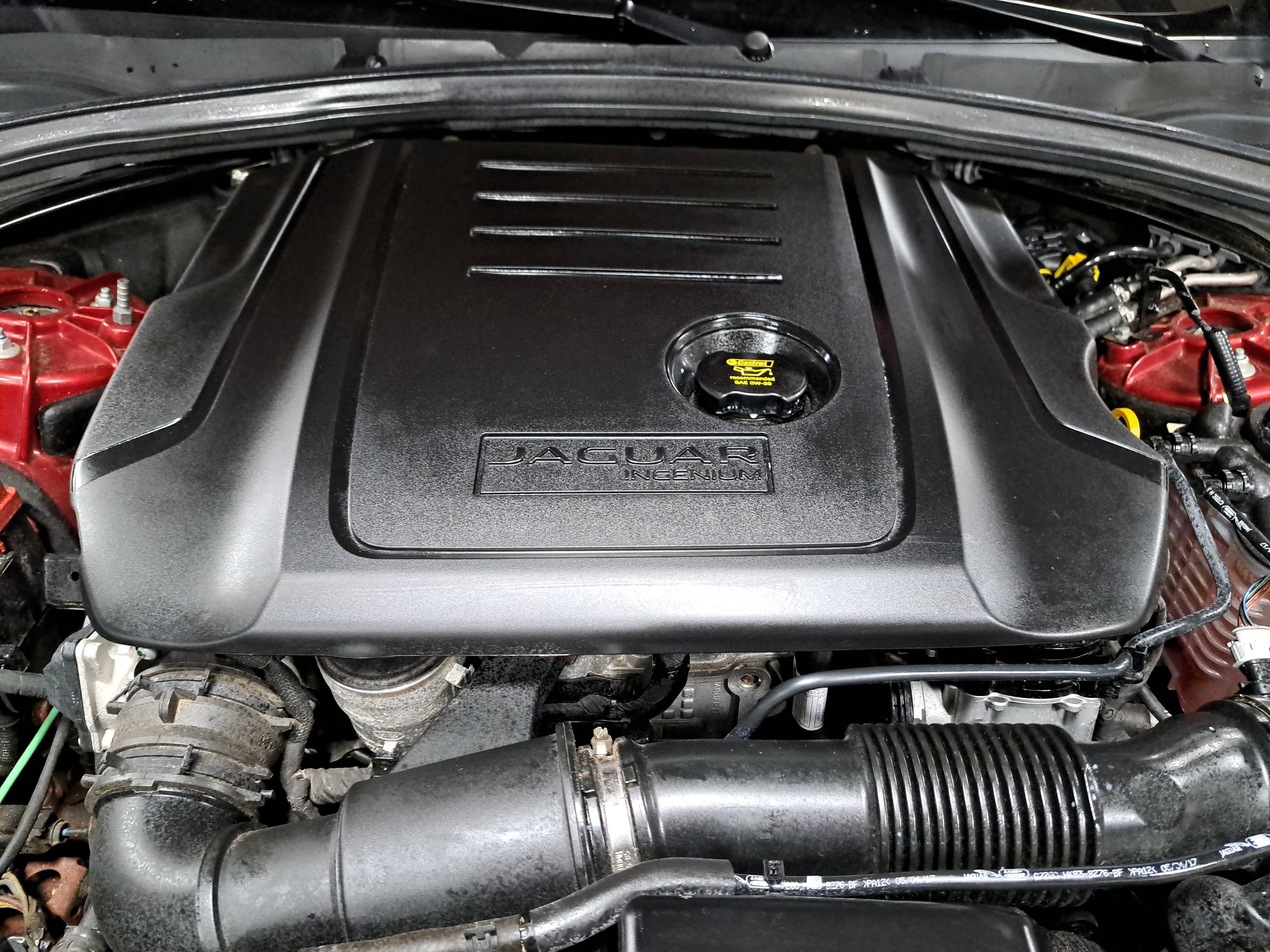 Used 2018 Jaguar F-PACE Prestige image 32