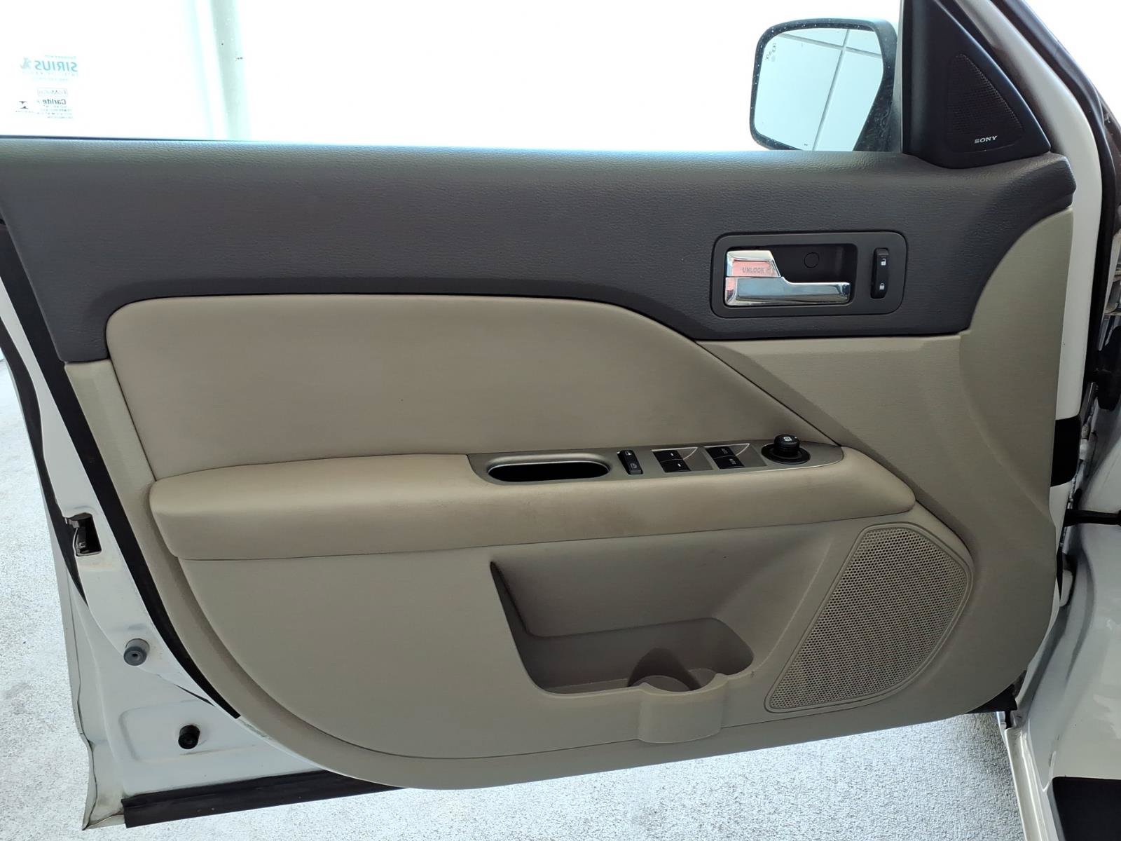 Used 2012 Ford Fusion Hybrid FWD image 6