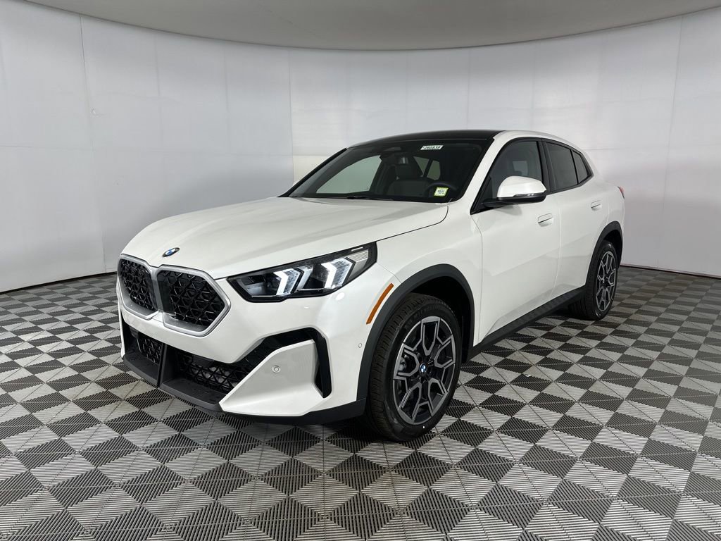 New 2026 BMW X2 xDrive28i AWD/4WD image 3