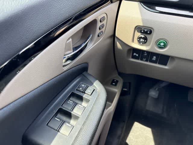 Used 2020 Honda Pilot Touring image 24